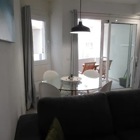 شقة La Rosita Sun Apartments, By Comfortable Luxury *