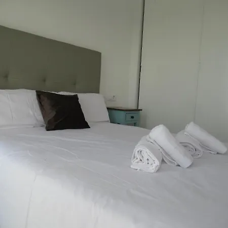 شقة La Rosita Sun Apartments, By Comfortable Luxury *